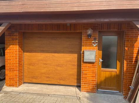 WhatsApp Image 2023-12-21 at 10.12.52 (2) Garagentor und Außentür